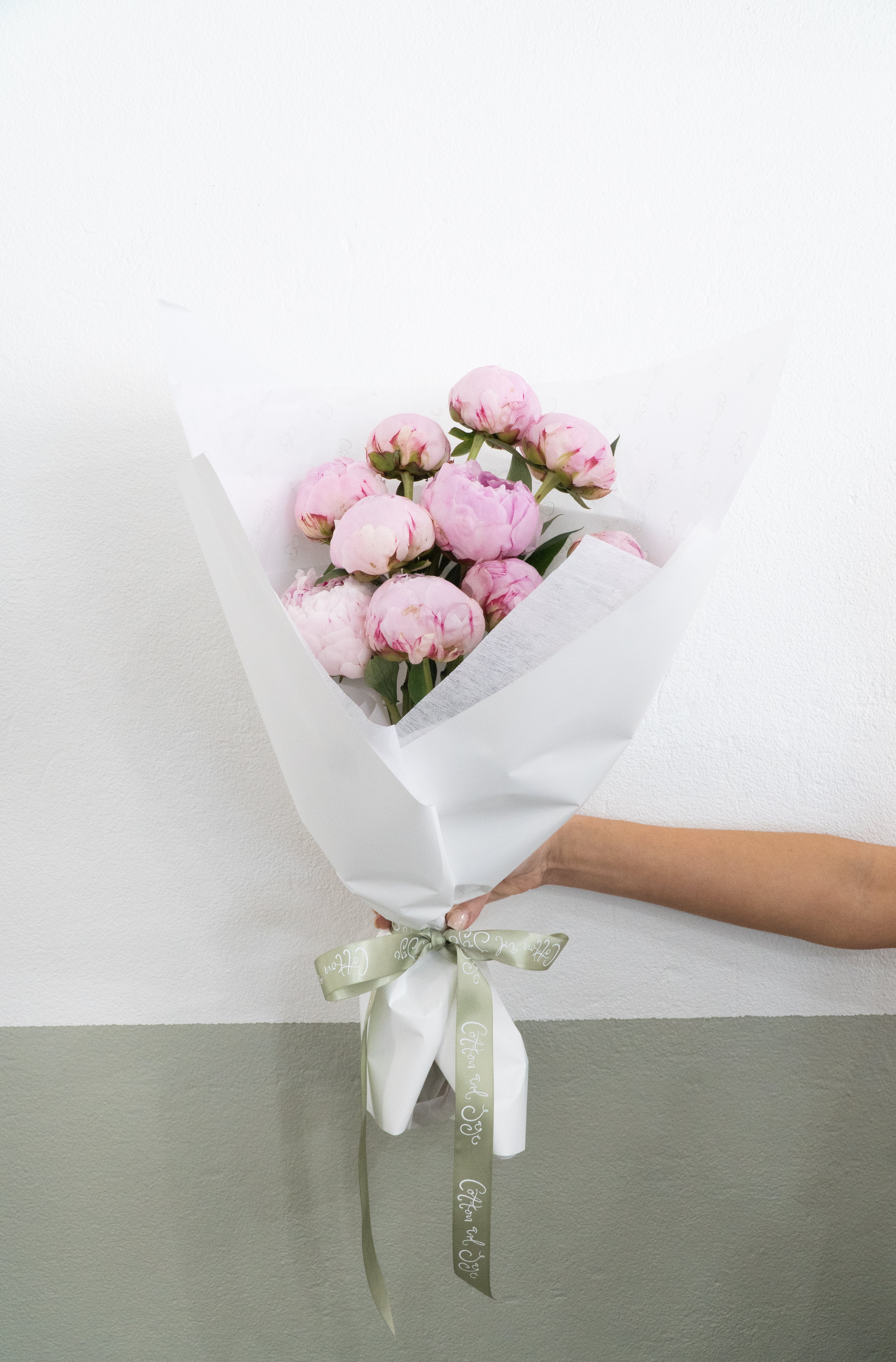 Mother's Day 10 Stem Peony Bouquet