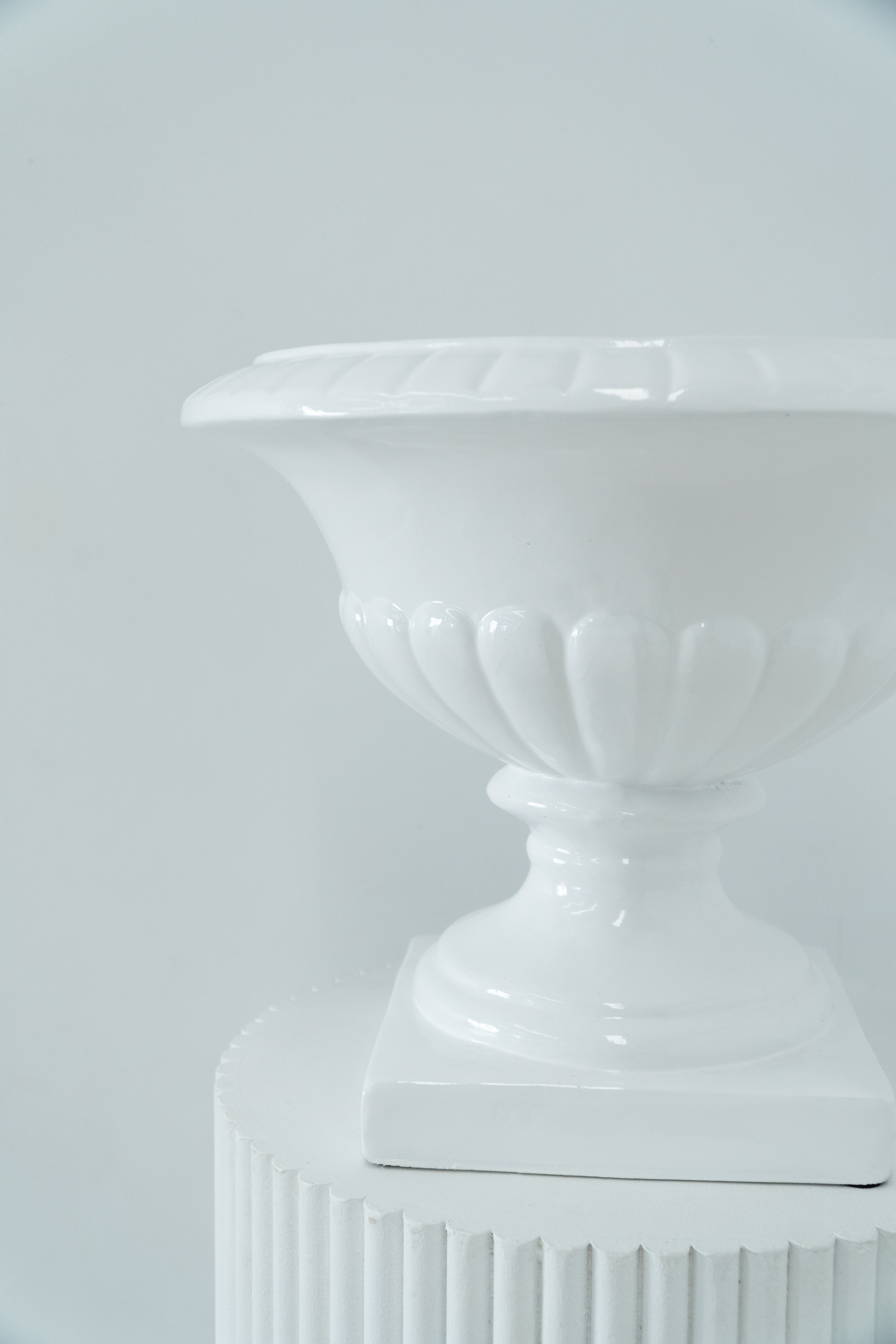 Fibreglass Urn, Gloss White