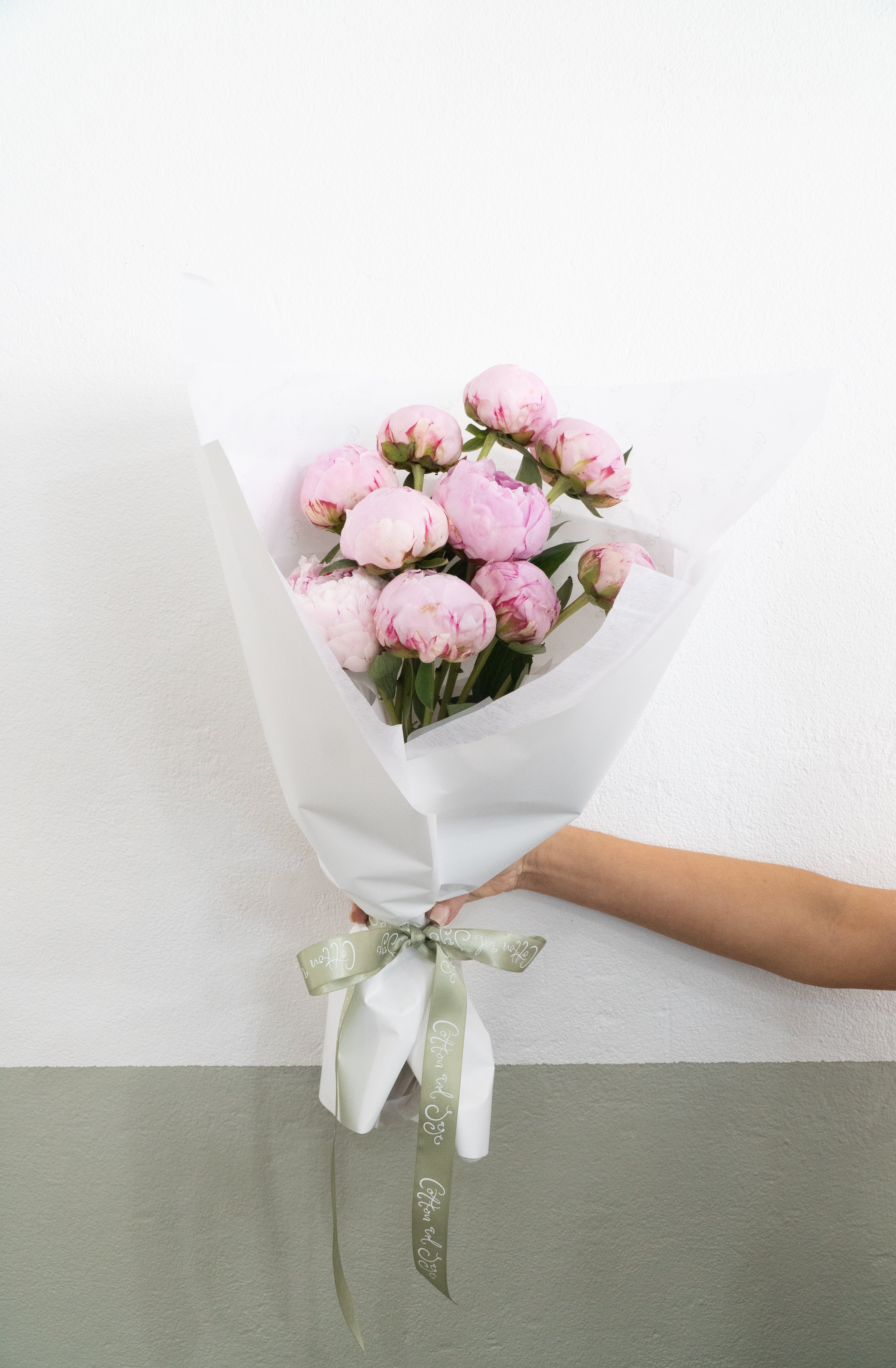 Mother's Day 10 Stem Peony Bouquet